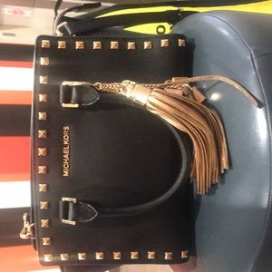Black Michael kors purse